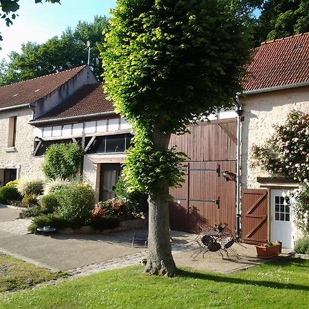 Bed and Breakfast La Ferme Du Vintue Etrechy  Zewnętrze zdjęcie
