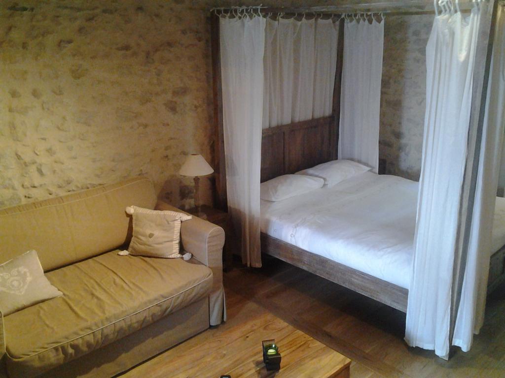 Bed and Breakfast La Ferme Du Vintue Etrechy  Pokój zdjęcie