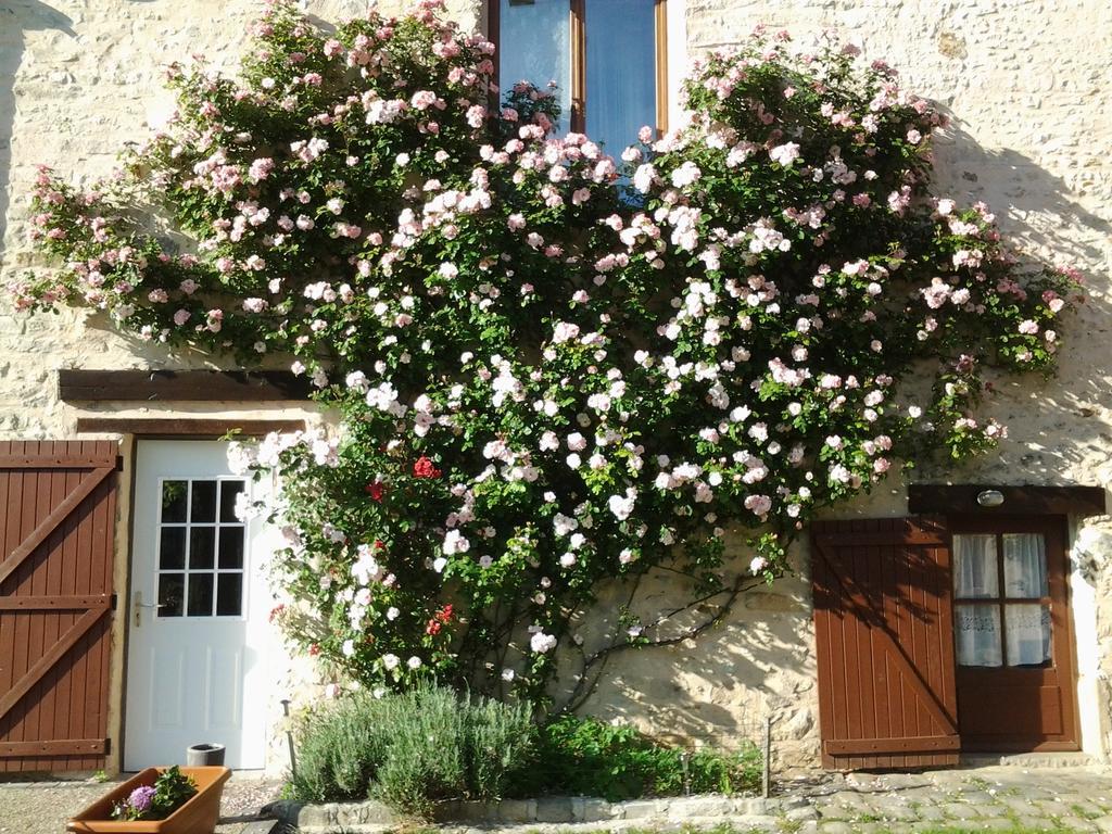 Bed and Breakfast La Ferme Du Vintue Etrechy  Pokój zdjęcie